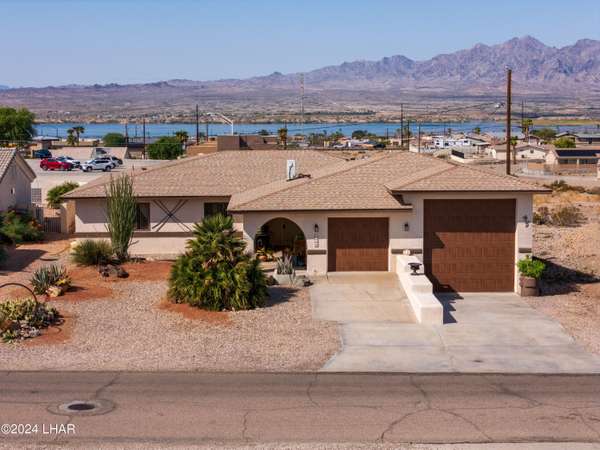 1535 Neptune Dr, Lake Havasu City, AZ 86404