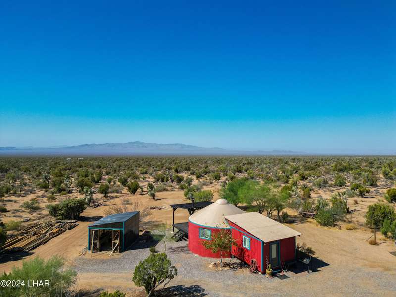 0 Mountain View Dr, Yucca, AZ 86438