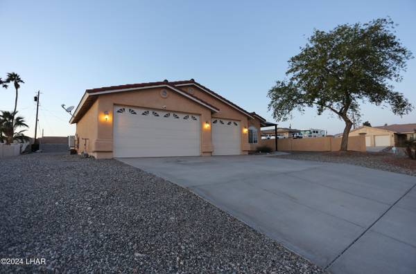 2999 Caravelle Dr, Lake Havasu City, AZ 86406