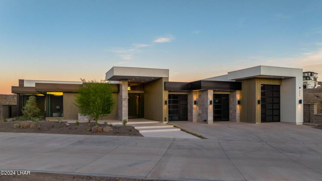 2437 Wren Cove Way, Lake Havasu City, AZ 86406