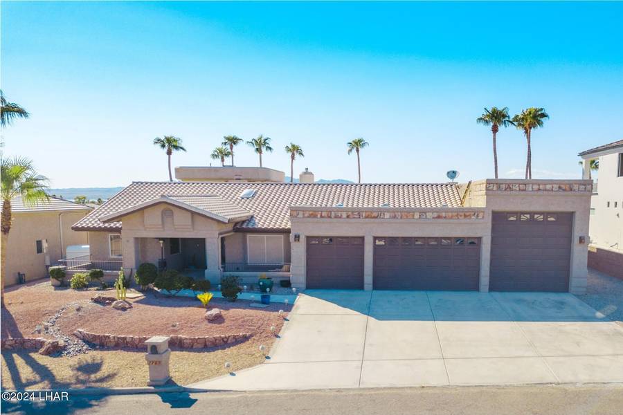 2135 Eagle Dr, Lake Havasu City, AZ 86406