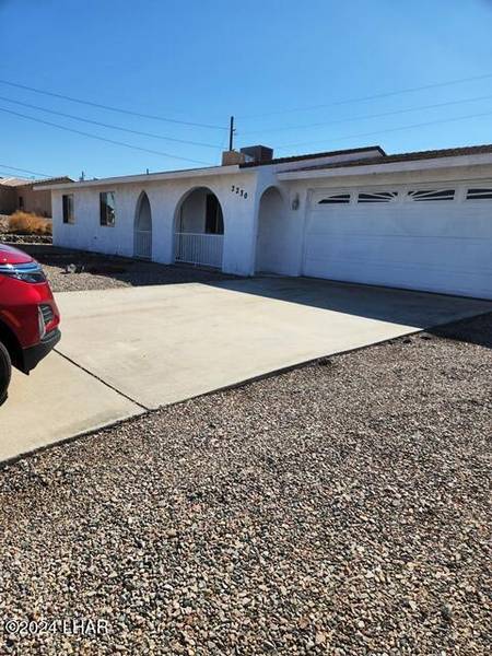 2230 Hillside Dr, Lake Havasu City, AZ 86404