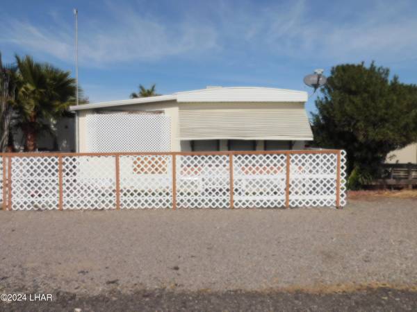 855 E Rogers Pl #18, Quartzsite, AZ 85346