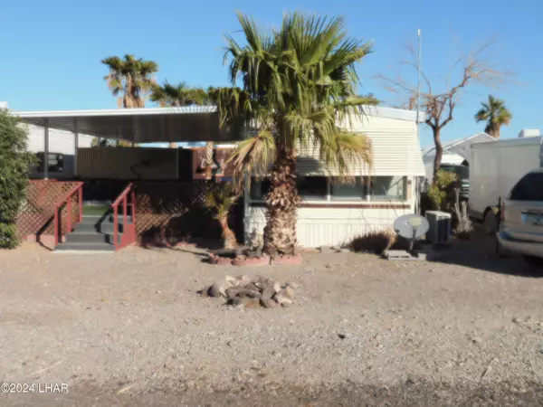 Quartzsite, AZ 85346,855 E Rodger Pl #20