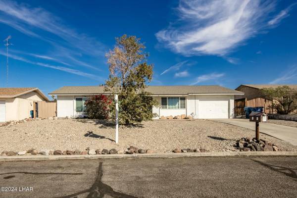 2357 Alpine Dr, Lake Havasu City, AZ 86403