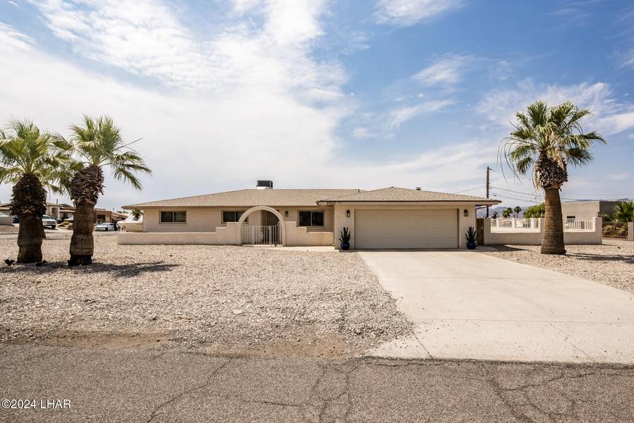 2900 Edgewood Dr, Lake Havasu City, AZ 86406