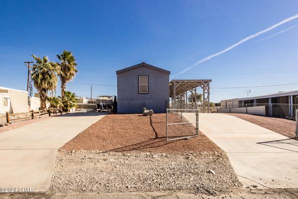 3228 Erwin Ln, Lake Havasu City, AZ 86404