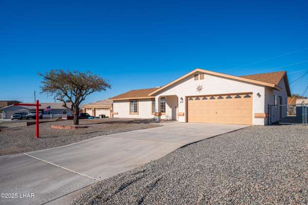 835 Fern Ln, Lake Havasu City, AZ 86403