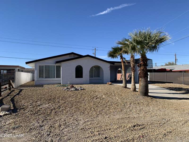 3753 Garnet Cir, Lake Havasu City, AZ 86404
