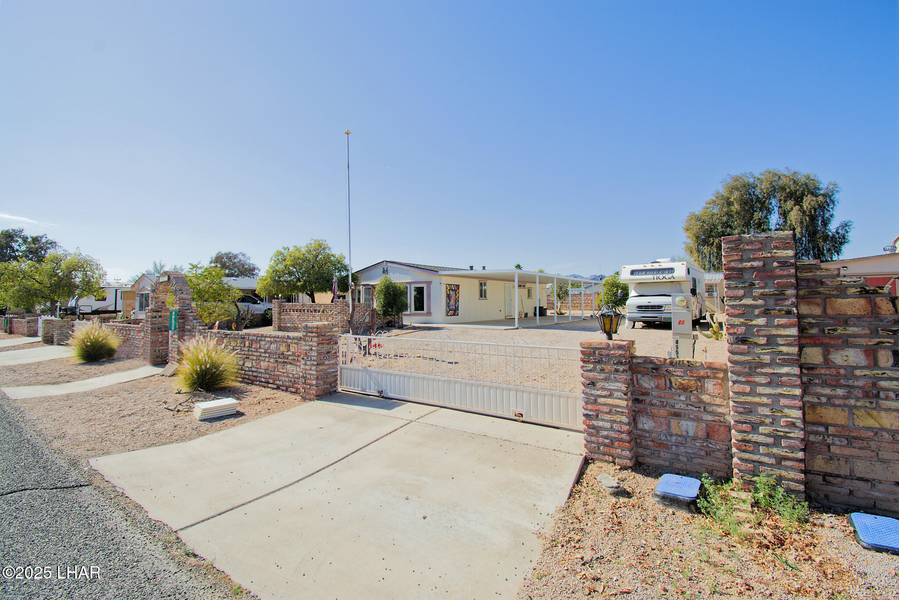 49538 Rainbow Dr, Quartzsite, AZ 85346