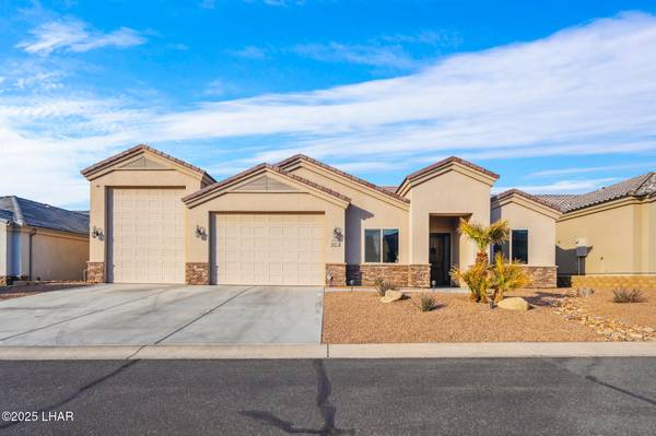 1817 E Savannah Bnd, Lake Havasu City, AZ 86404