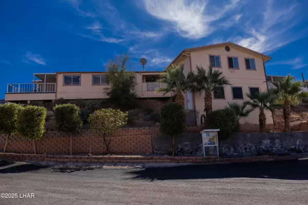 951 Swan Dr, Parker, AZ 85344