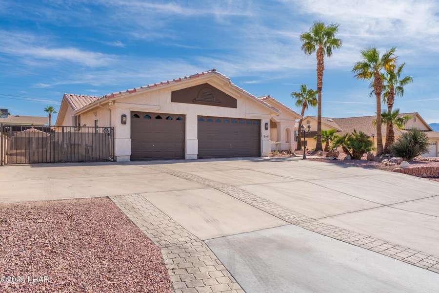 2190 Souchak Dr, Lake Havasu City, AZ 86406