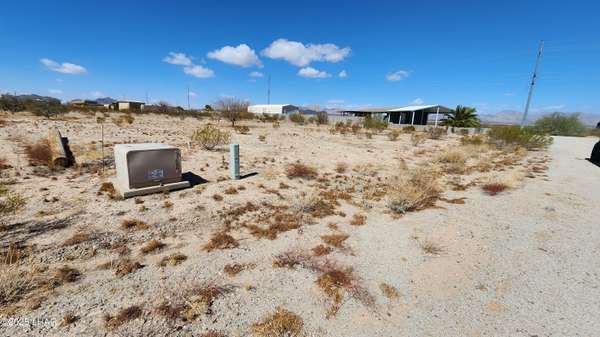 40040 Franco Ln, Salome, AZ 85348