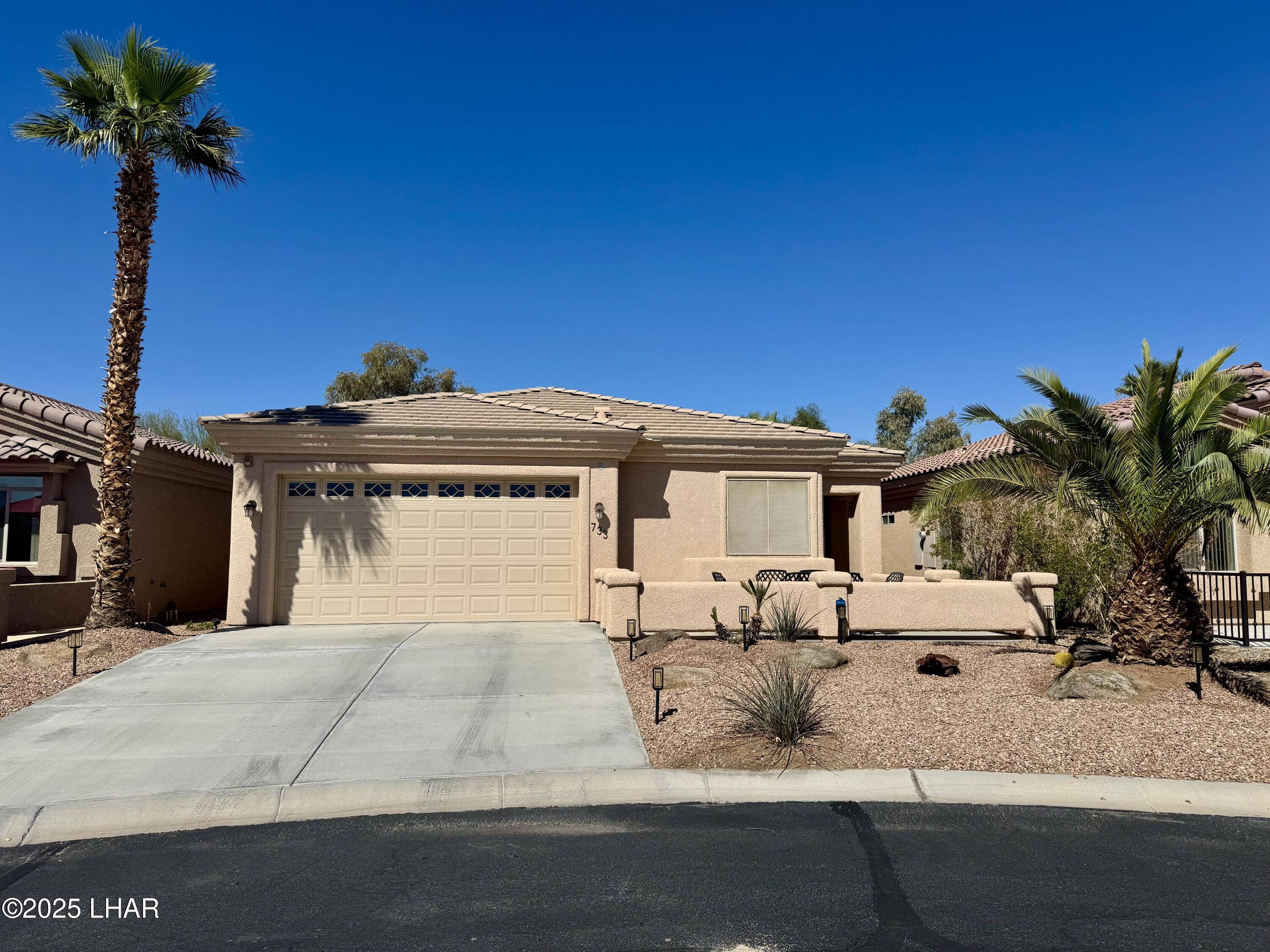 733 Malibu Pl, Lake Havasu City, AZ 86403