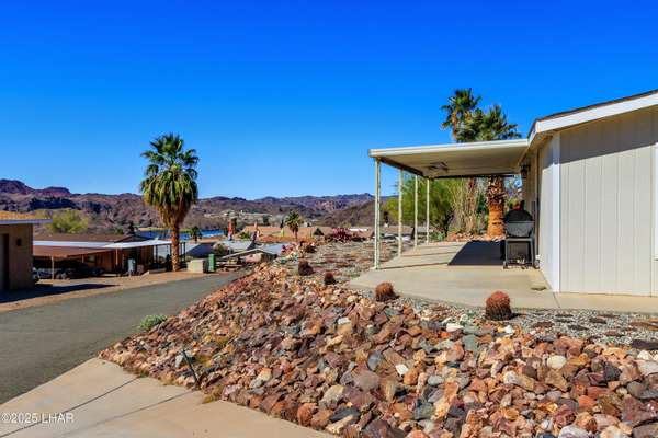 37537 Bay View Dr, Parker, AZ 85344