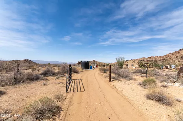 Yucca, AZ 86438,15721 S Roy Rogers Rd