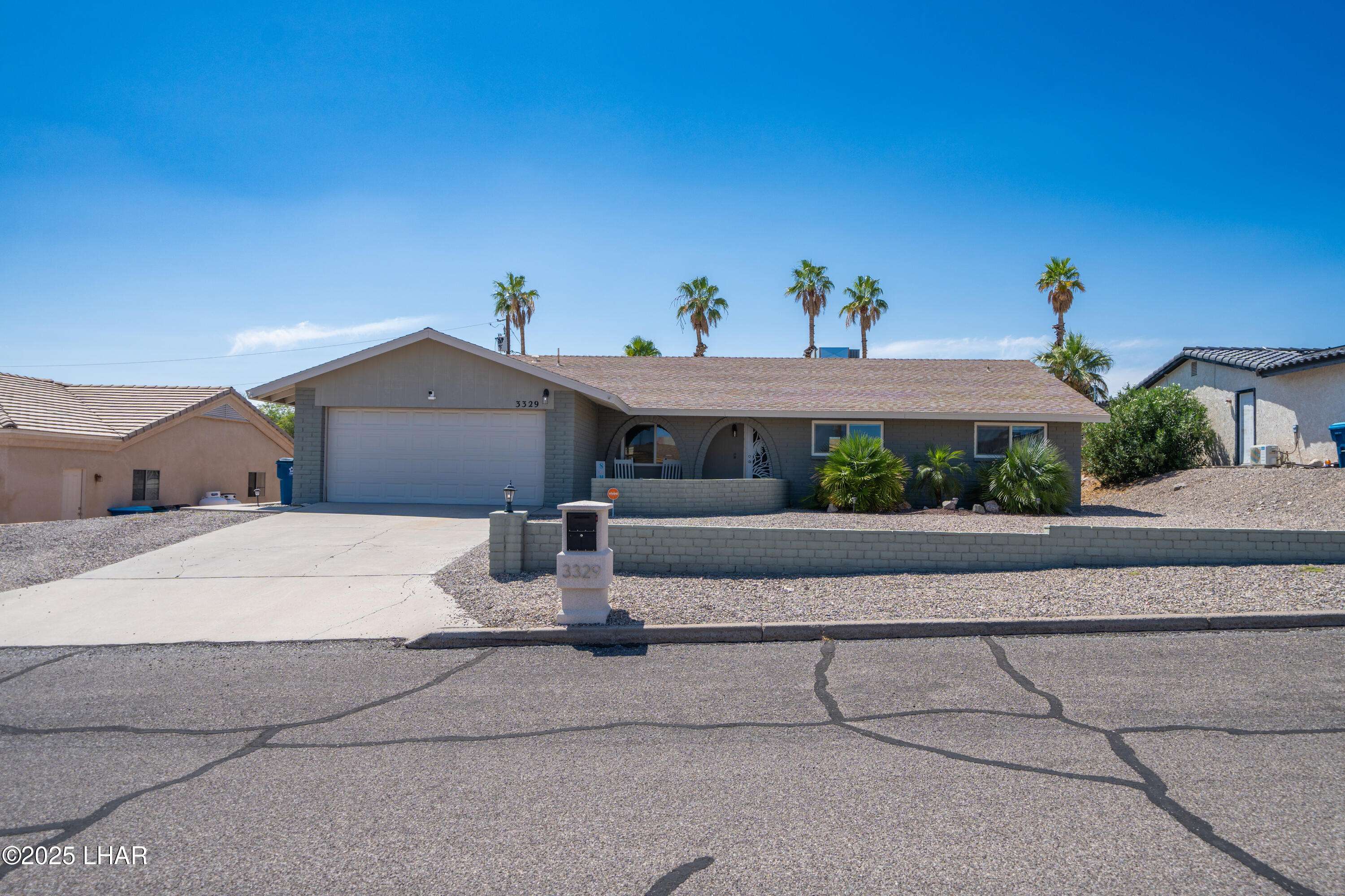 3329 Saddleback Dr, Lake Havasu City, AZ 86406