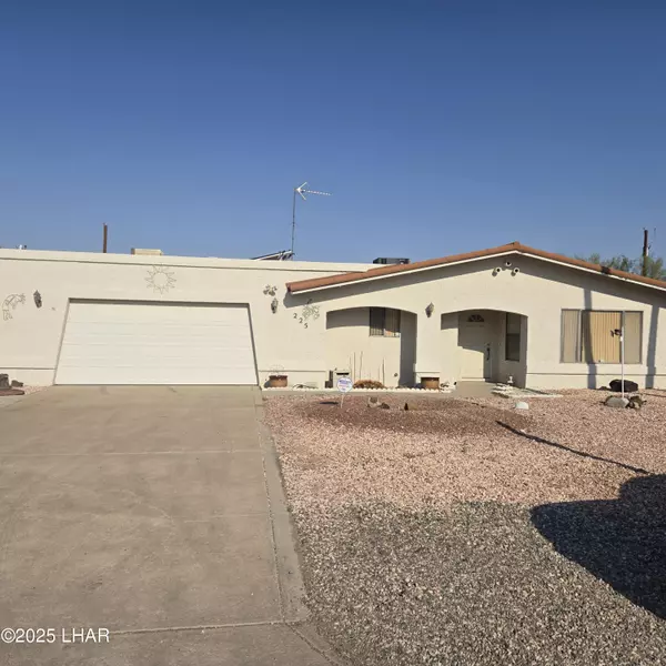 225 Coral Dr, Lake Havasu City, AZ 86403