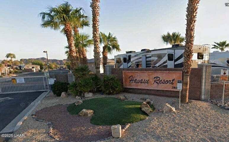 1905 Victoria Farms #117 Rd, Lake Havasu City, AZ 86404