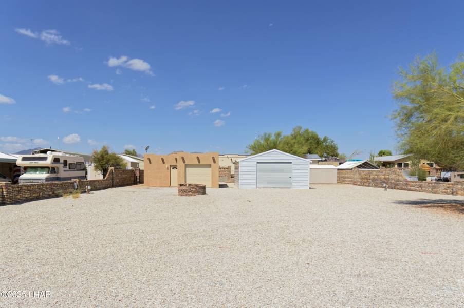 49600 Opal Ave, Quartzsite, AZ 85346
