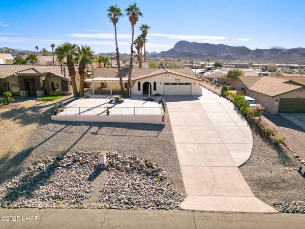 3056 Indian Head Dr, Lake Havasu City, AZ 86406