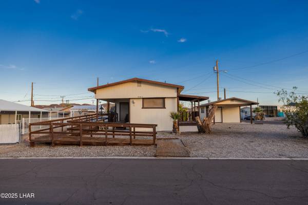 10537 Picnic Dr, Parker, AZ 85344