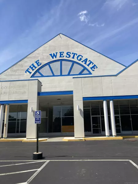 415 West Main Street, Norwich, CT 06360