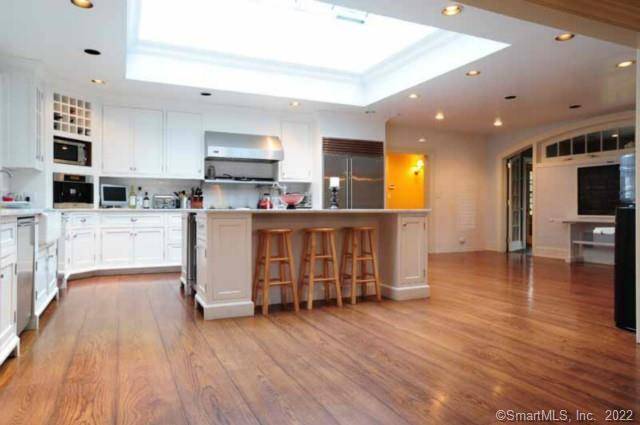 Washington, CT 06793,10 Sunny Ridge Road