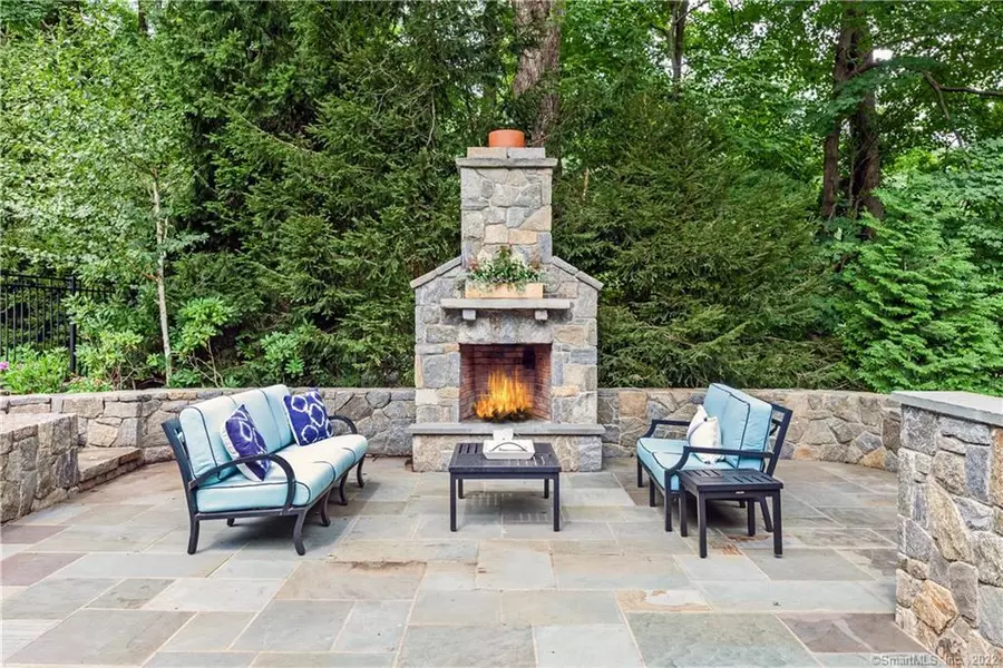 59 Cooper Road, Ridgefield, CT 06877