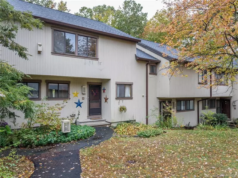 14 Upper Commons #14, Woodbury, CT 06798