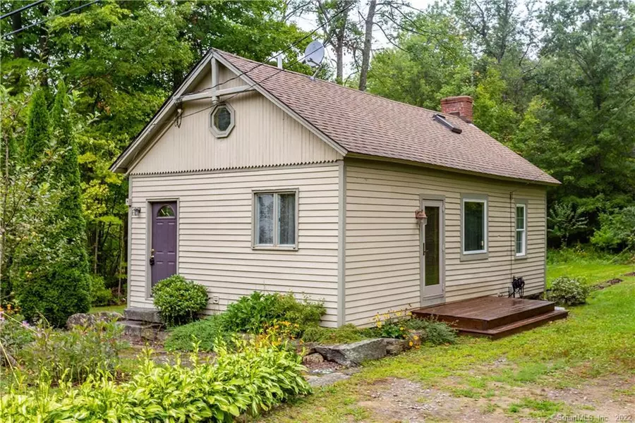 108 West Road, Winchester, CT 06098