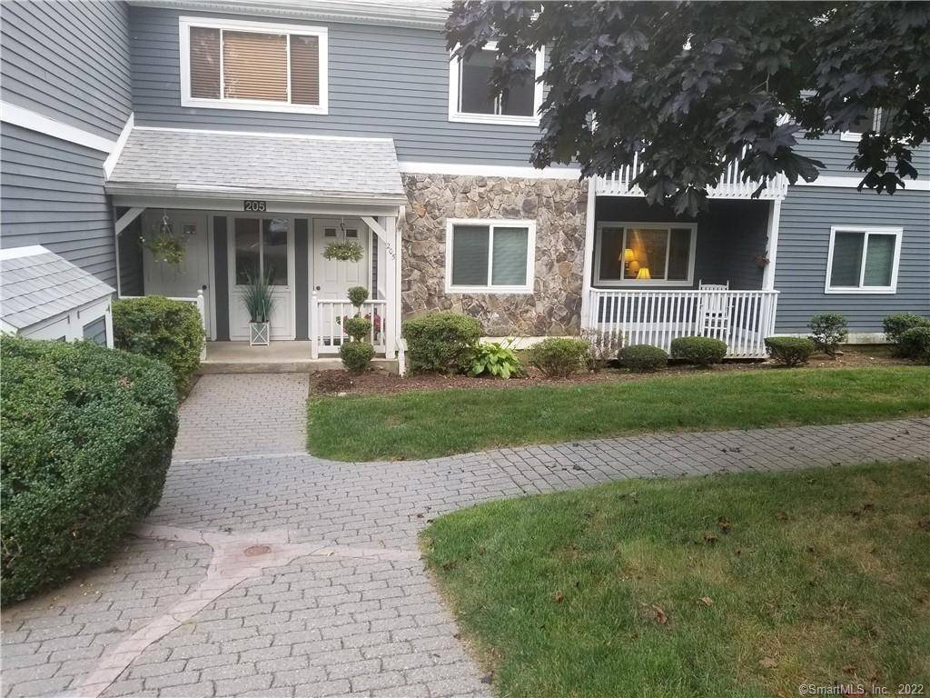 205 Windgate Circle #A, Monroe, CT 06468