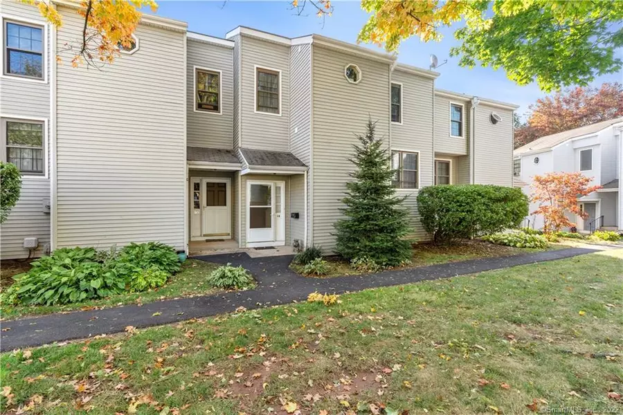 16 Horizon Hill Road #16, Newington, CT 06111