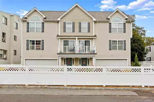 18 Faucett Street #F, Stamford, CT 06906