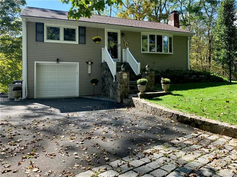 12 Rainbow Drive, Ridgefield, CT 06877