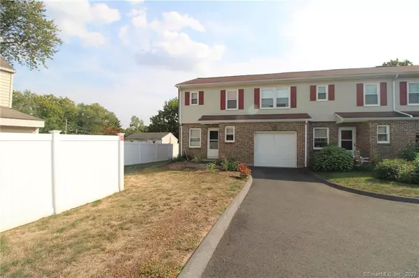 Newington, CT 06111,103 River Camp Drive #103