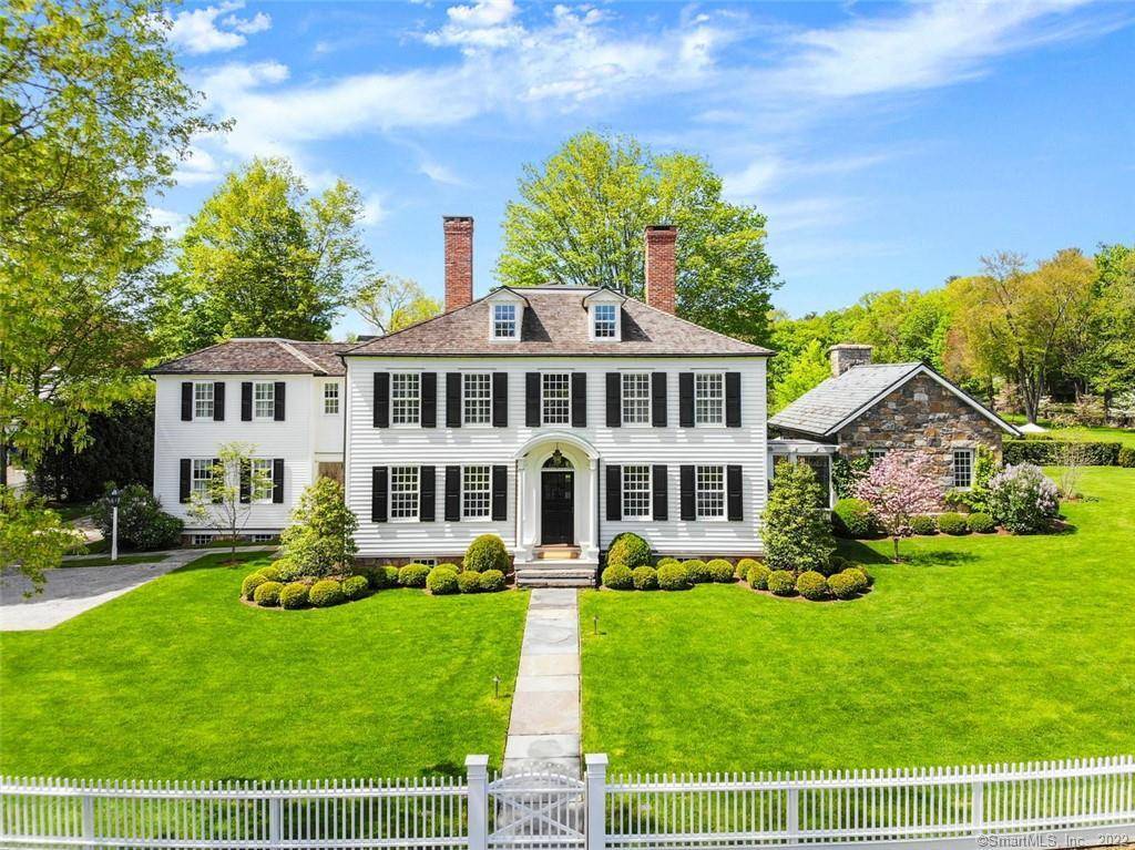 105 Meeting House Lane, Fairfield, CT 06824