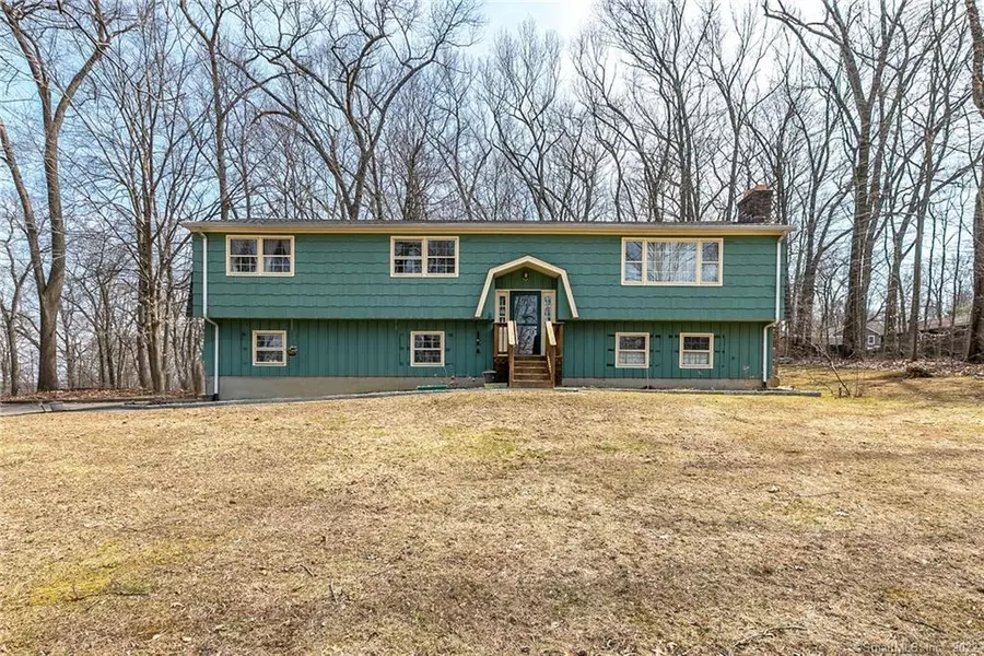 43 Woodsend Avenue, Shelton, CT 06484