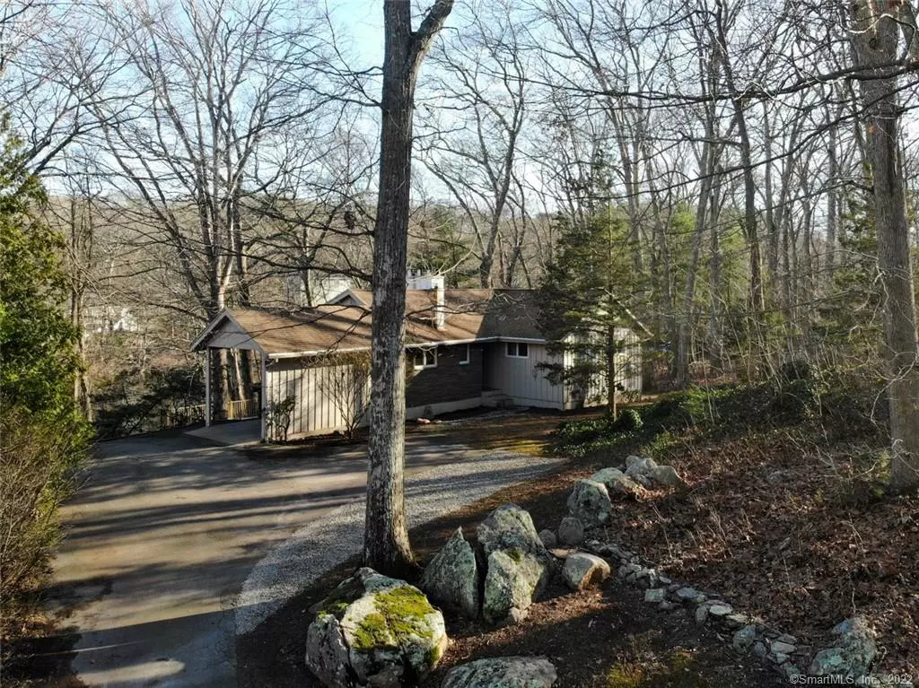 Ledyard, CT 06335,6 Woodland Lane