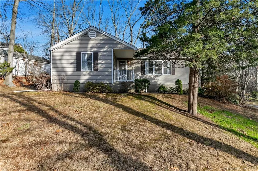 Clinton, CT 06413,20 Beach Park Road