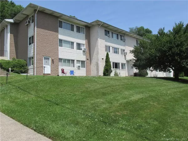 64 Sigwin Circle #64, Wallingford, CT 06492