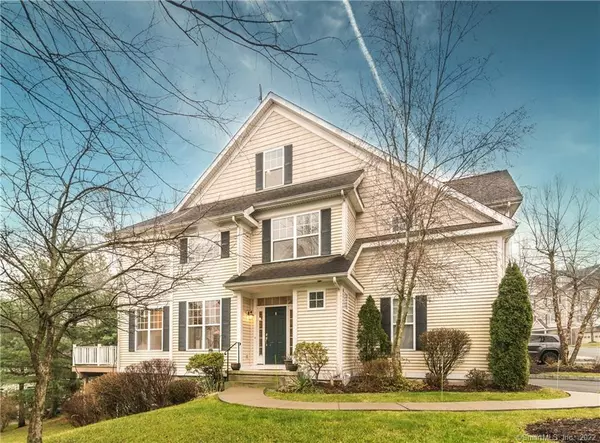 15 Maura Lane #15, Danbury, CT 06810