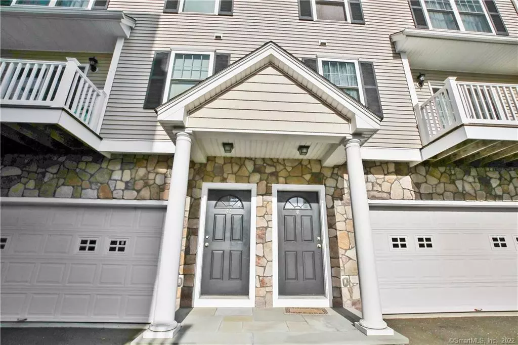 Stamford, CT 06902,59 Liberty Street #42