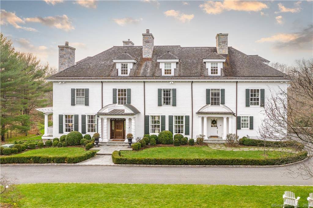 390 Round Hill Road, Greenwich, CT 06831