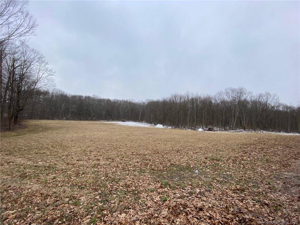 00 West Street, Columbia, CT 06237
