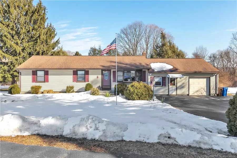 8 Lynne Terrace, Shelton, CT 06484