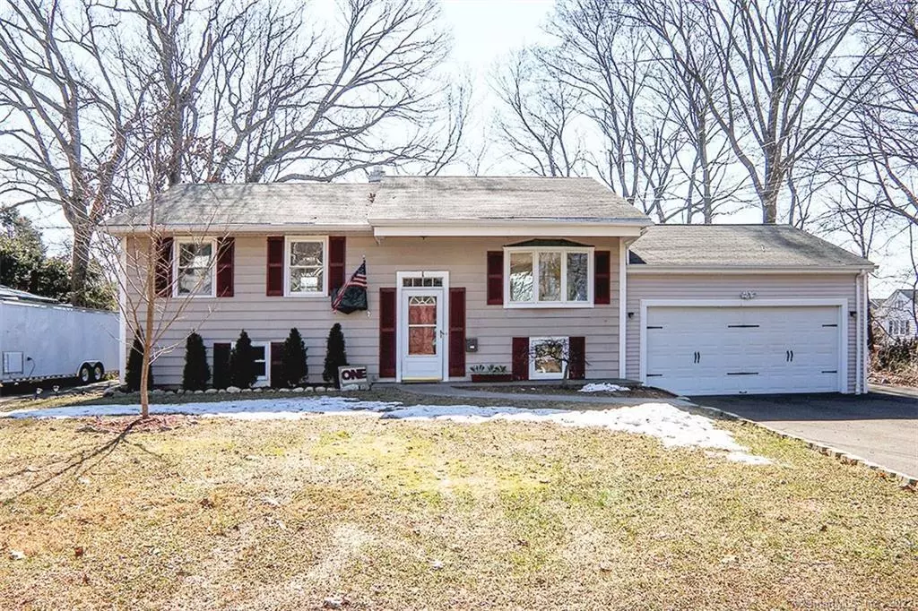 Norwalk, CT 06851,1 Colonial Place