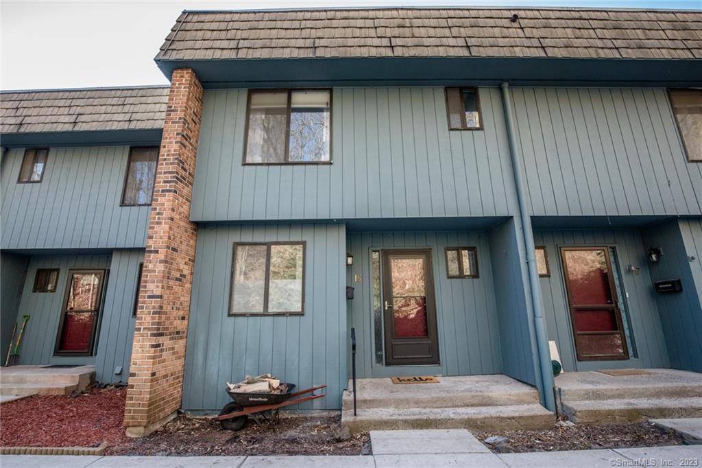 15 Debra Court #15, Cromwell, CT 06416