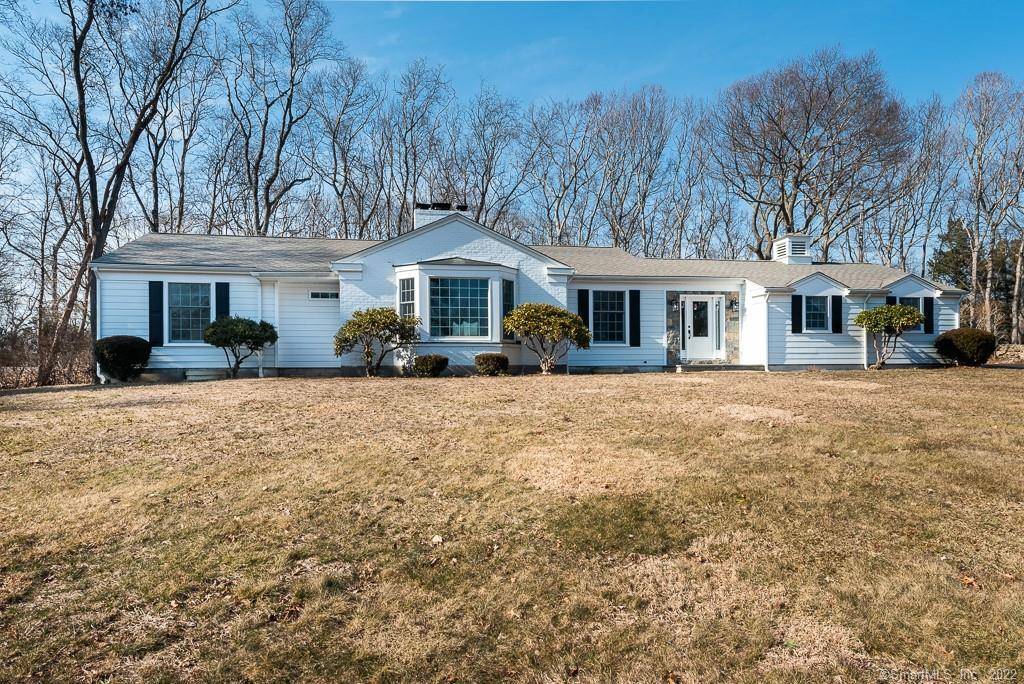 8 Shore Road, Clinton, CT 06413